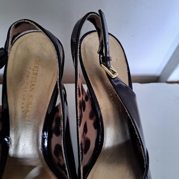 Christian Siriano Black Patent Peep-Toe Heels | Leopard Print Interior | Size 8. - Picture 9 of 12